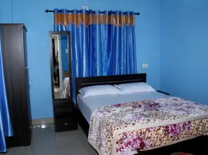 Aathishaya Holiday Inn