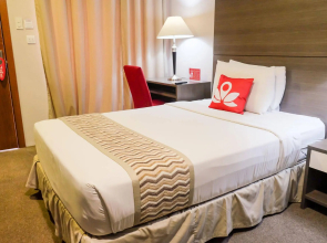 ZEN Rooms Zobel Roxas Street Makati
