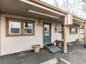 Autzen Inn