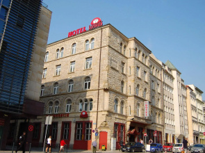 Lothus Hotel