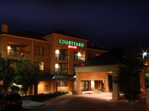 Courtyard Flint by Marriott