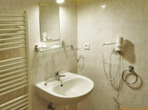 U Dvou Zlatych Klicu