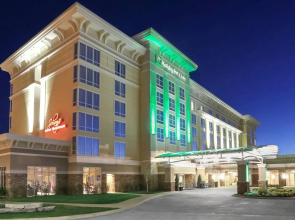 Holiday Inn Hotel & Suites East Peoria by IHG