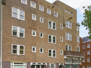 Adam & Eve - Apartment