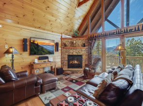 Bear Slide, 4 Bedrooms, Sleeps 10, Pool Access, Mountain View, Hot Tub