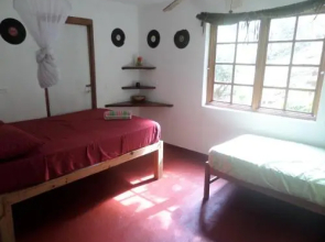 La Familia Guest House and Natural Farm