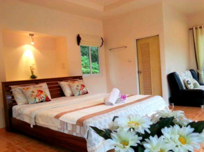 The Road View Resort