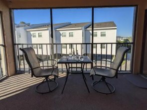 Sea Club #44 - Coral Reef Retreat