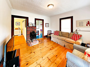 19 Hill Road Home 5 Bedrooms 2 Bathrooms Home