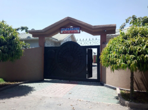 Le Parlour