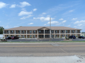 Magnuson Hotel & Rv Park