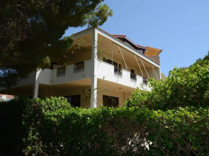 Niki Hotel Apartments
