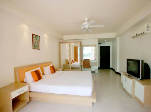 Orange Hotel