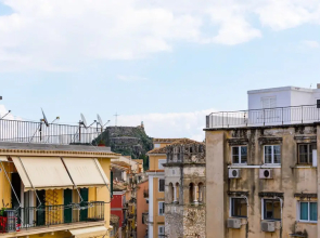 La Casa Con La Vista Delle Fortezze by CorfuΕscapes