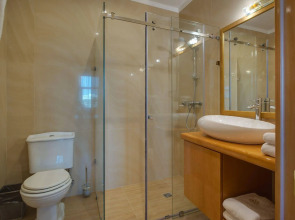 Отель Ark Palace