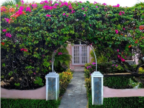 Tuxedo Villas