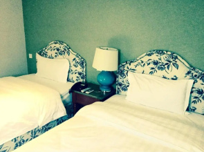 Chengdu 7 Hours Hostel