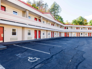 Econo Lodge West Springfield Hwy 5