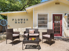 Flower Haus-hot Tub 6 Blks to Main