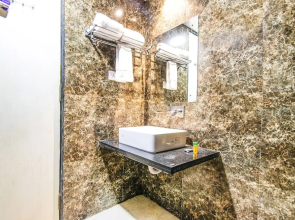 FabHotel Amrit Greens