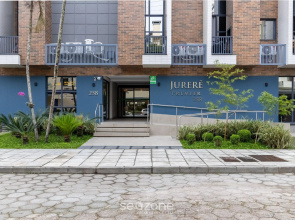 Apto cond. c/ piscina e acad. 350m da praia JPR212