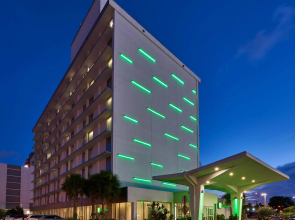 DoubleTree by Hilton Miami North I-95
