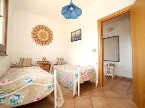 House With 2 Bedrooms in Salve, With Wonderful sea View, Furnished Gar