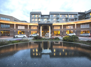 Phoenix Island Ocean Star Resort