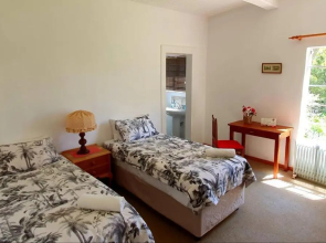 L'Orange Guesthouse