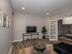 Luxe Spot Suites