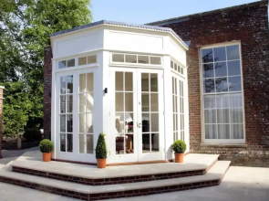 Donnington Grove Country Club