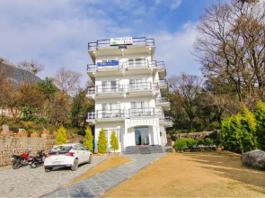 Fabhotel Sierra Inn