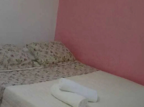 Tropical Hostel e Pousada