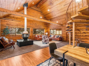 Lodge at Summit Park Near Woodward