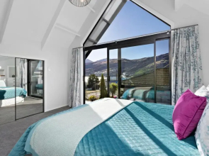 The Gables - Queenstown - Beautiful, stylish, newly renovated 4 bedroom home