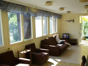 Esthajnal Apartmanok