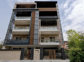 The Lodgers Luxury1BHK Service Apartment