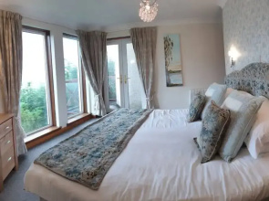 Loch Rannoch Highland Club Lochside Lodge 05