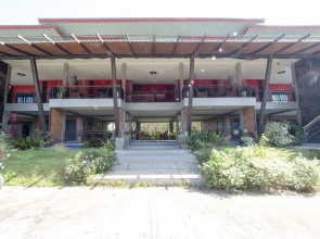 OYO 75343 P TWO P Resort