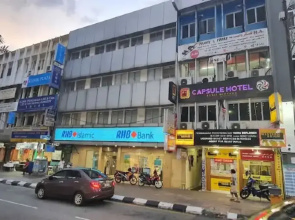 Oyo 91036 J Capsule Hotel Jalan Bukit