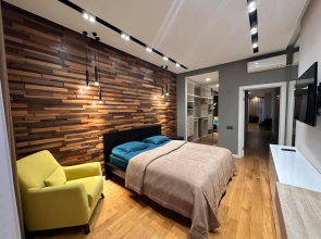 2 Bedroom Apt on Republic Square