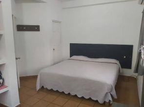 Nicolas Place B12 -beautiful Studio Apartment Excellent Location