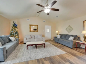 3 Mi to Lake Charles: Family Home in Louisiana!