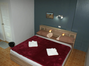 2 Vikings Restaurant & Guesthouse