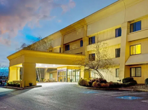 La Quinta Inn & Suites Harrisburg Airport/Hershey
