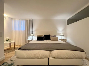 Casas Capela by O'Porto Seven