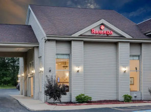 Ramada by Wyndham Cleveland Airport West