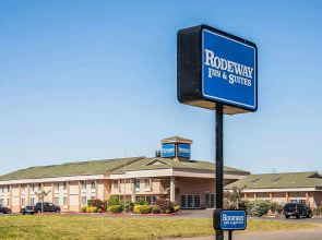 Bridgeway Inn & Suites Portland Airport