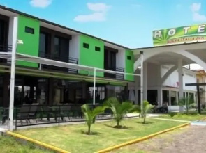 Hotel Fiesta Nueva Italia Inn