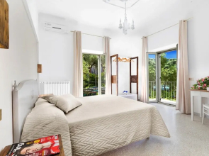Villa Imma With Private Swimming Pool Sea View and Parking